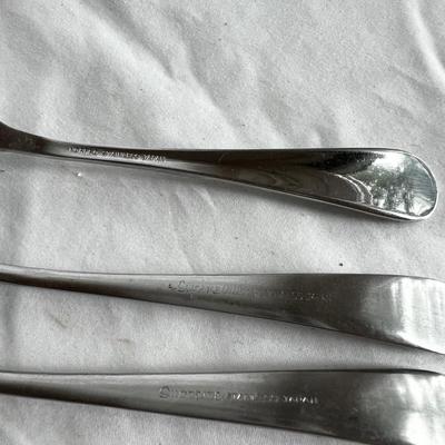 Rogers Stainless Flatware Set (K-MK)