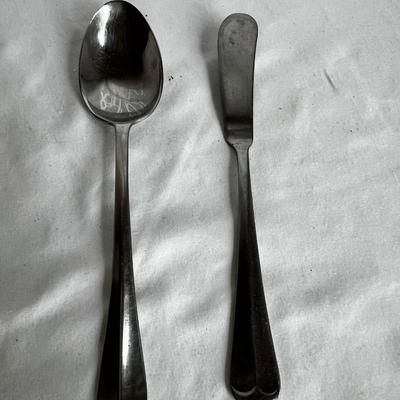 Rogers Stainless Flatware Set (K-MK)