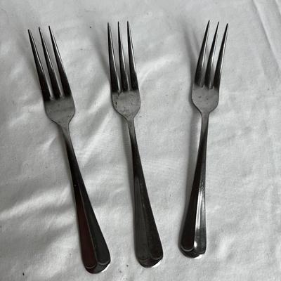 Rogers Stainless Flatware Set (K-MK)