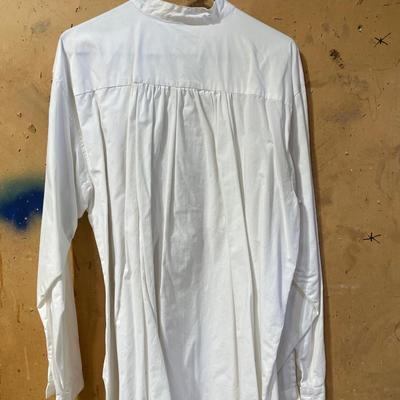 Scully size large shirt
