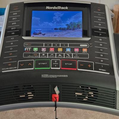 Nordic Track X9i Incline Trainer
