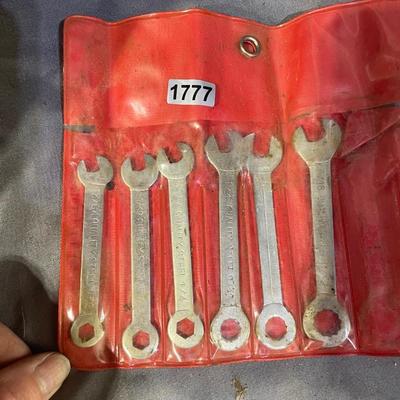 Combo wrenches
