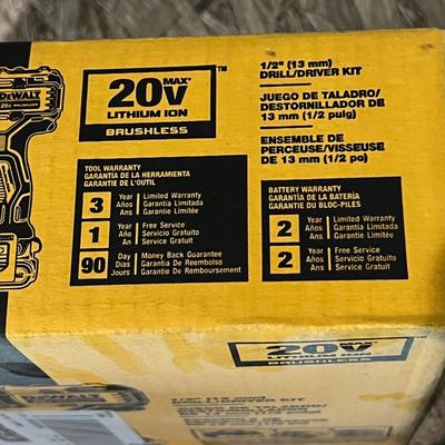 NEW Dewalt Atomic 20V 1/2 IN. Drill Driver Tool