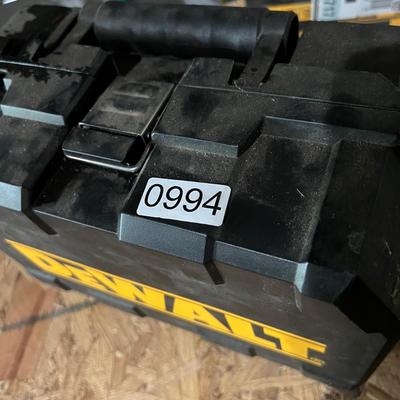 Dewalt Corded Sander Tool w Case and Discs