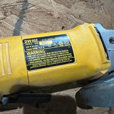 Dewalt Tools Lot - Grinder, Chisel Set, Saw Blade