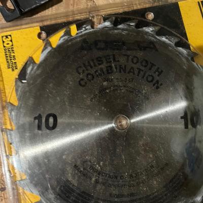 Dewalt Tools Lot - Grinder, Chisel Set, Saw Blade
