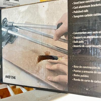 Lot 2 Tools - New Kreg Jig K4 & M-D Tile Cutter