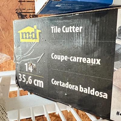 Lot 2 Tools - New Kreg Jig K4 & M-D Tile Cutter