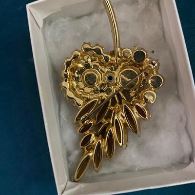 Stunning vintage rhinestone owl brooch