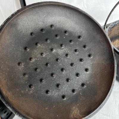 Vintage Cast Iron Cookware (K-MK)