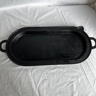 Vintage Cast Iron Cookware (K-MK)