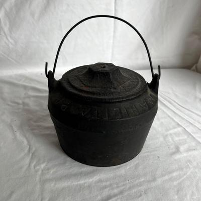Vintage Cast Iron Cookware (K-MK)