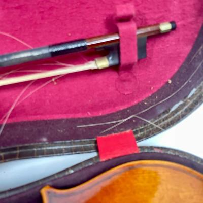 Vintage Copy of Antonius Stradivarius Facibat Cremona 1713 Violin Made in West Germany With Case And Accessories