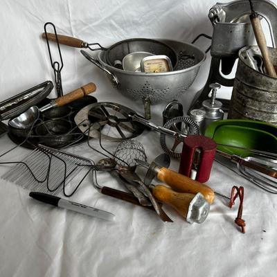 Vintage Kitchen Equipment (K-MK)