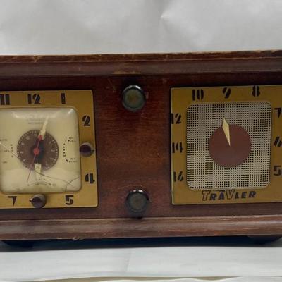 Vintage MCM TRAV-LER Clock Radio Electric Model 5170 Wood