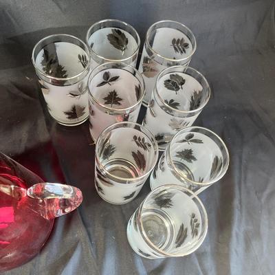 Vintage party chip & dip leaf tumblers + more