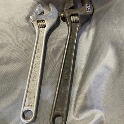 Adjustable wrench