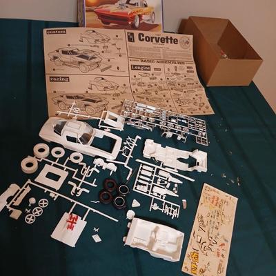 Vintage Model Car Kit #1, 427 Vette