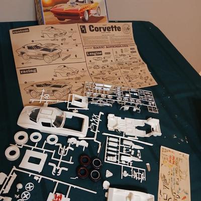 Vintage Model Car Kit #1, 427 Vette