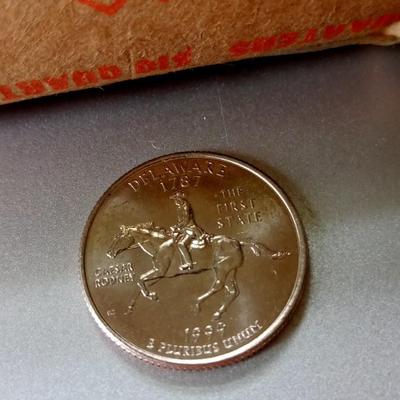 LOT 113 ROLL 1999-D DELAWARE STATE QUARTERS