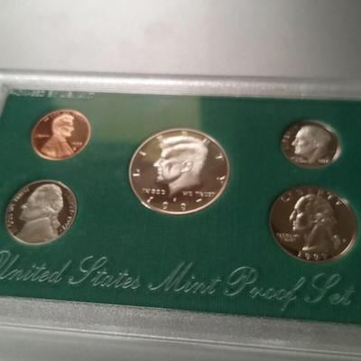 LOT 117 1997 US MINT PROOF SET