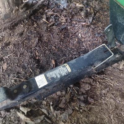 John Deere Garden Pull Wagon with Manual Dump Feature