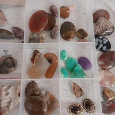 CUT TUMBLED ROCKS