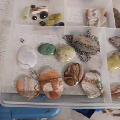 CUT TUMBLED ROCKS