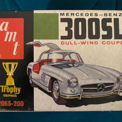 Vintage model car kit #2, Mercedes Benz 300SL GULL-Wing Coupe