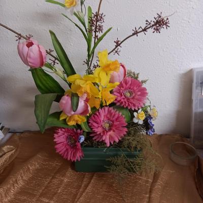 FAUX FLOWER ARRANGEMENT, DECORATIVE BIRD HOUSE AND METAL PITCHER