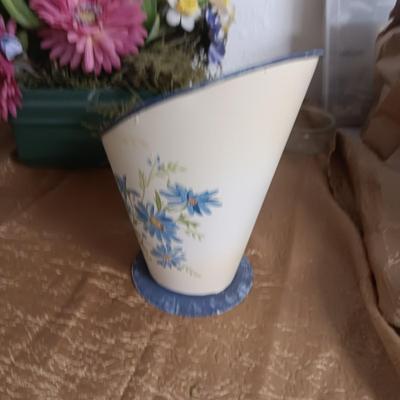 FAUX FLOWER ARRANGEMENT, DECORATIVE BIRD HOUSE AND METAL PITCHER