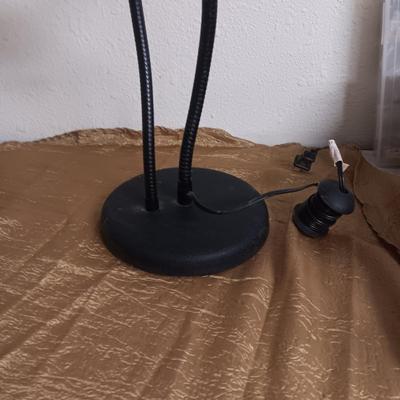 HEAVY BASE GOOSENECK LAMP AND MAGNIFIER