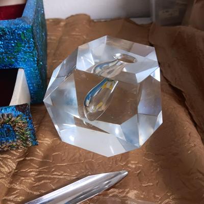 PEACOCK FEATHER JEWELRY BOX, BROKEN JEWELRY