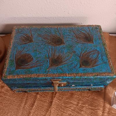 PEACOCK FEATHER JEWELRY BOX, BROKEN JEWELRY