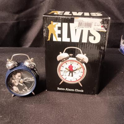 ELVIS BATTERY OPERATED ALARM CLOCK
