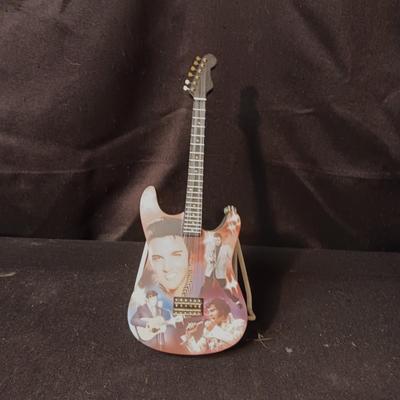 ELVIS PRESLEY "A LEGEND IN LIGHTS" ILLUMINATED GUITAR