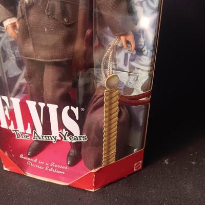 ELVIS THE ARMY YEARS FIGURE