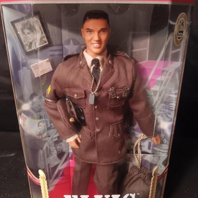 ELVIS THE ARMY YEARS FIGURE