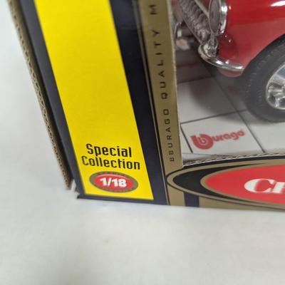 Burago 1957 Chevrolet Corvette 1:18 Scale Die Cast Metal Model Car