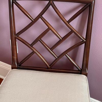 BERGER HOME ~ Beautiful Mahogany Oval Inlaid Table & Mahogany Chairs