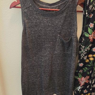 (2) Old Navy Tops