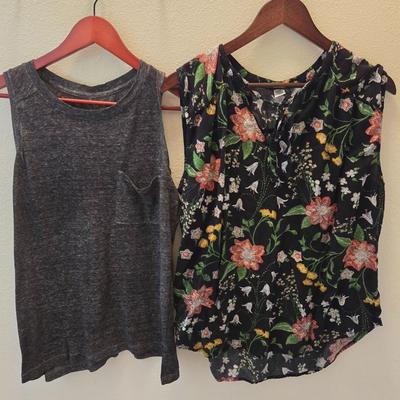 (2) Old Navy Tops