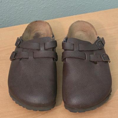 Brown Leather Birkenstocks