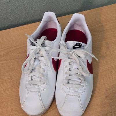 Ladies Vintage Style Nikes