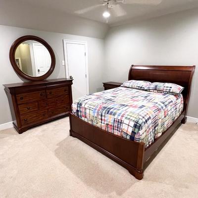 Three (3) Piece Mahogany Full/ Double Sleigh Bed Bedroom Set