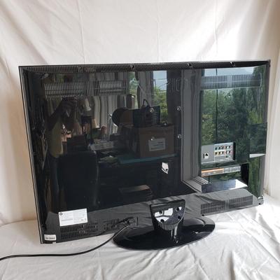 Vizio 42" TV with Remote and Three Roku Sticks (PB-KD)
