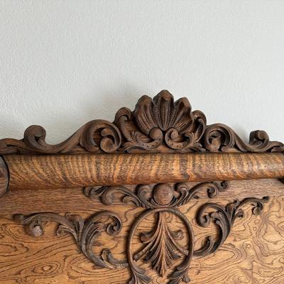 STUNNING ANTIQUE QUEEN BED WITH DENVER MATTRESS CO FIRM MATTRESS