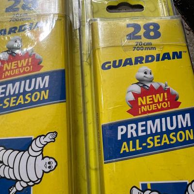 3 Sets of NEW Windshield Wipers 28