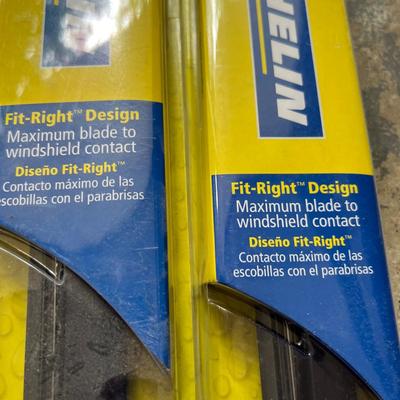 3 Sets of NEW Windshield Wipers 28