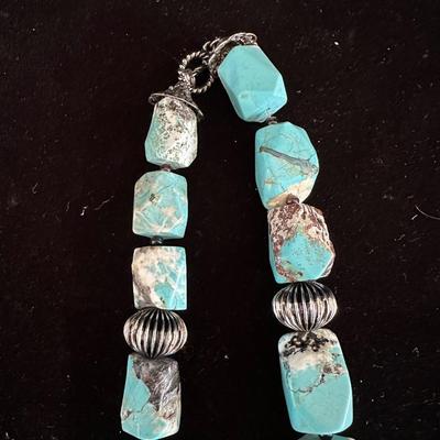 TURQUOISE TONE NECKLACE